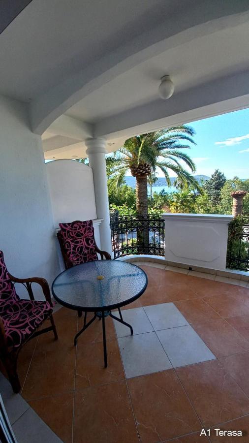 Apartments Dikan Herceg Novi Exterior foto